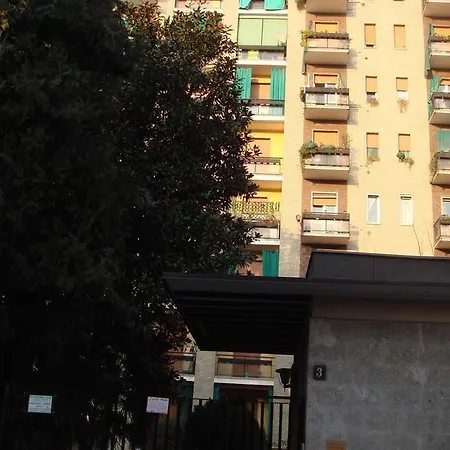 Via Toscanelli 3 شقة ميلان