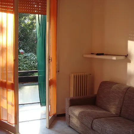 Via Toscanelli 3 *
