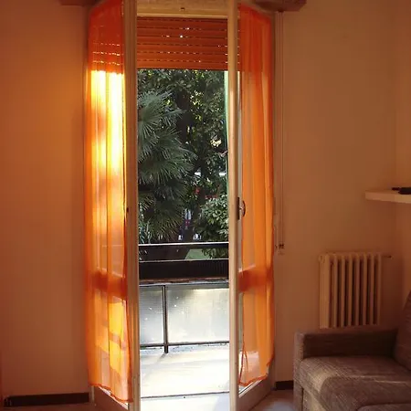 Via Toscanelli 3 * ميلان